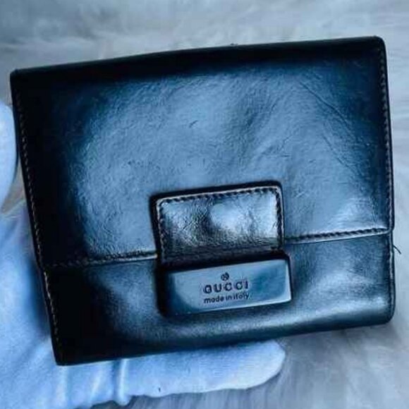 Authentic Vintage Gucci Leather Bifold Wallet - Picture 1 of 13